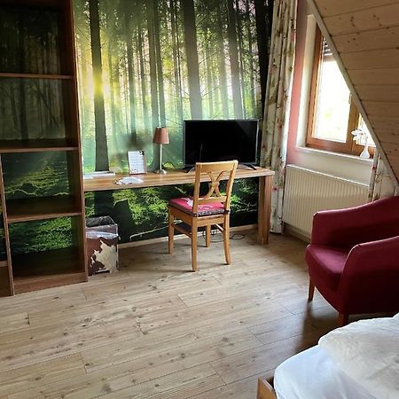Landgasthof Hirsch Remchingen Eksteriør bilde
